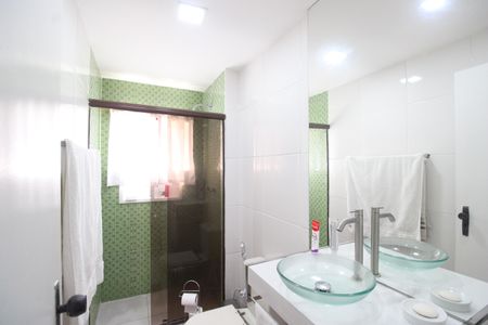 Apartamento à venda com 93m², 3 quartos e 1 vagaBanheiro da suíte