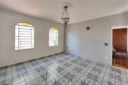 Sala de casa para alugar com 3 quartos, 153m² em Jardim Nova Europa, Campinas