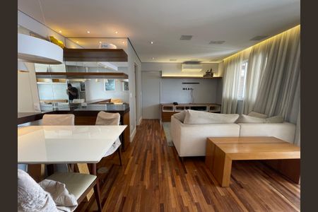 Sala de apartamento para alugar com 2 quartos, 81m² em Vila Sonia, São Paulo