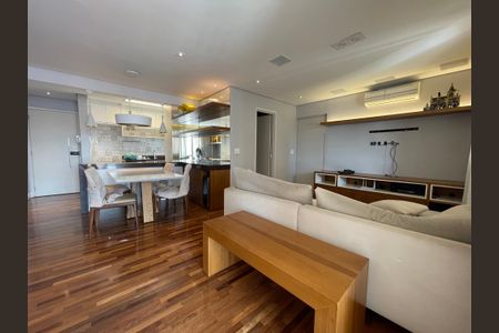 Sala de apartamento para alugar com 2 quartos, 81m² em Vila Sonia, São Paulo