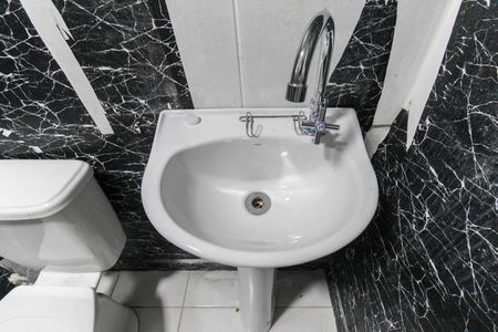 Apartamento à venda com 47m², 2 quartos e 1 vaga Apartamento à venda com 47m², 2 quartos e 1 vagaBanheiro