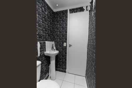 Apartamento à venda com 47m², 2 quartos e 1 vaga Apartamento à venda com 47m², 2 quartos e 1 vagaBanheiro