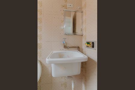 Banheiro de kitnet/studio para alugar com 1 quarto, 20m² em Mirandópolis, São Paulo