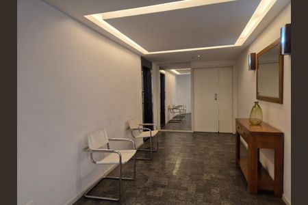 Apartamento à venda com 108m², 3 quartos e 2 vagasHall de Entrada 