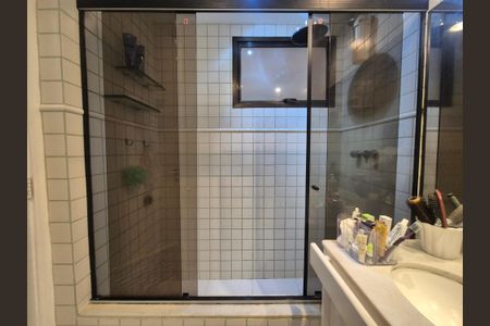 Apartamento à venda com 108m², 3 quartos e 2 vagasBanheiro 