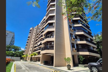 Apartamento à venda com 108m², 3 quartos e 2 vagasFachada 