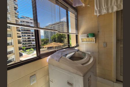 Apartamento à venda com 108m², 3 quartos e 2 vagasÁrea de Serviço 