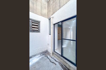 Apartamento à venda com 79m², 2 quartos e sem vagaÁrea externa