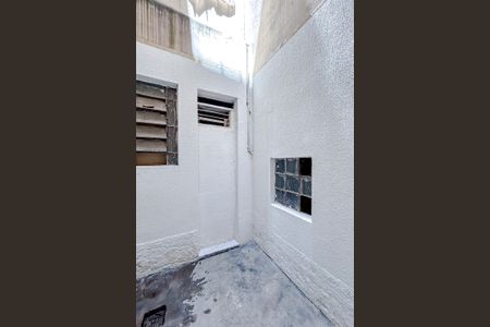 Apartamento à venda com 79m², 2 quartos e sem vagaÁrea externa