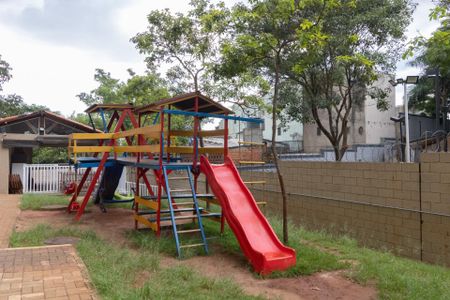 Apartamento para alugar com 50m², 2 quartos e sem vaga Apartamento para alugar com 50m², 2 quartos e sem vagaÁrea Comum - Playground