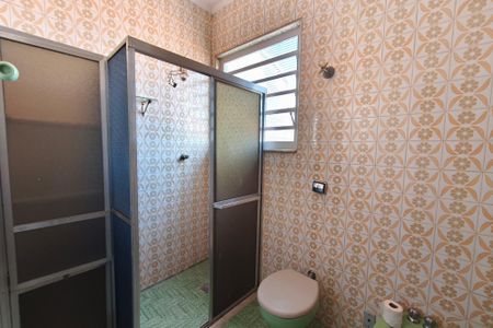 Casa para alugar com 220m², 2 quartos e 2 vagasBanheiro