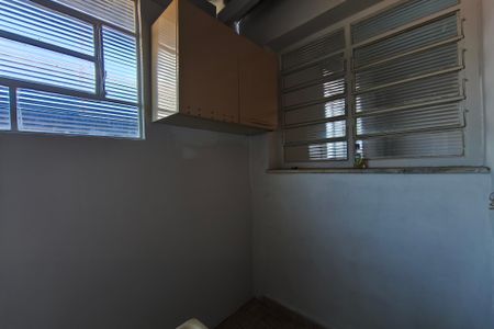 Casa para alugar com 220m², 2 quartos e 2 vagasÁrea de Serviço