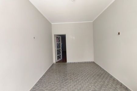 Casa para alugar com 220m², 2 quartos e 2 vagasQuintal - Garagem