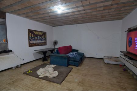 Casa à venda com 408m², 11 quartos e 3 vagas Casa à venda com 408m², 11 quartos e 3 vagasSala 4