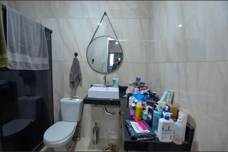 Casa à venda com 408m², 11 quartos e 3 vagas Casa à venda com 408m², 11 quartos e 3 vagasBanheiro da Suíte 1