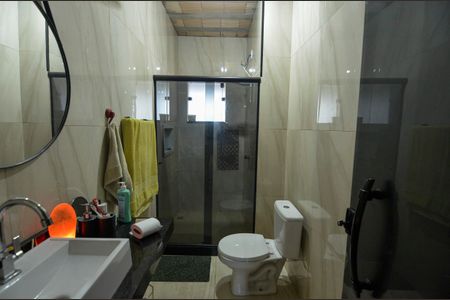 Casa à venda com 408m², 11 quartos e 3 vagas Casa à venda com 408m², 11 quartos e 3 vagasBanheiro 2