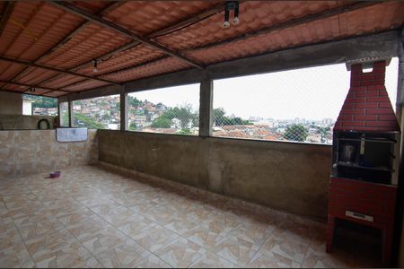Casa à venda com 408m², 11 quartos e 3 vagas Casa à venda com 408m², 11 quartos e 3 vagasÁrea de Serviço 2