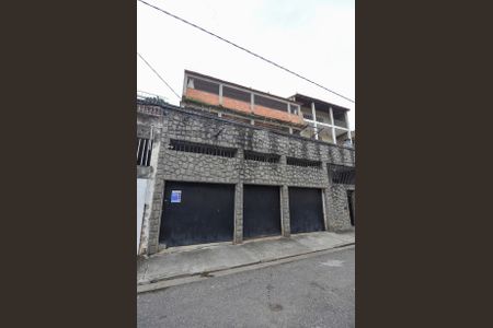 Casa à venda com 408m², 11 quartos e 3 vagas Casa à venda com 408m², 11 quartos e 3 vagasFachada