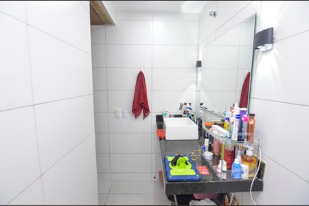 Casa à venda com 408m², 11 quartos e 3 vagas Casa à venda com 408m², 11 quartos e 3 vagasBanheiro da Suíte 2