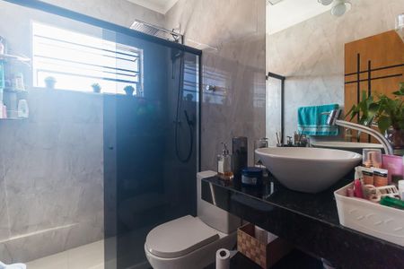 Apartamento para alugar com 66m², 2 quartos e 1 vagaBanheiro