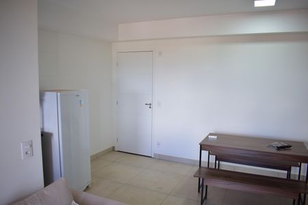 Sala de kitnet/studio para alugar com 1 quarto, 43m² em Jardim Sumare, Ribeirão Preto