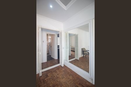 Apartamento para alugar com 148m², 4 quartos e 1 vagaSala