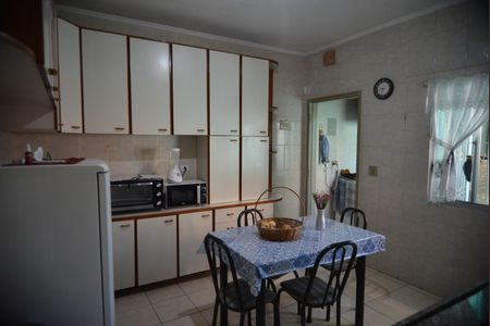 Casa à venda com 290m², 3 quartos e 3 vagasCozinha