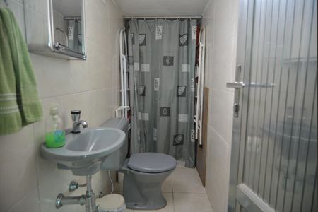 Casa à venda com 290m², 3 quartos e 3 vagasBanheiro de serviço