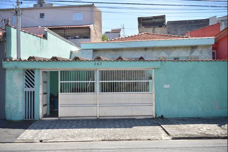 Casa à venda com 290m², 3 quartos e 3 vagasFachada