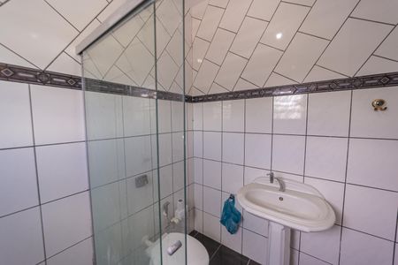 Casa para alugar com 100m², 2 quartos e sem vagaBanheiro do Quarto 2