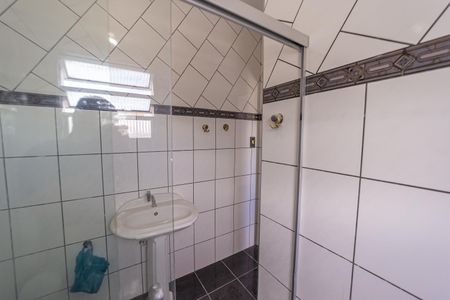 Casa para alugar com 100m², 2 quartos e sem vagaBanheiro do Quarto 2