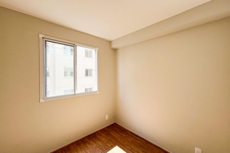 Quarto 1 de apartamento à venda com 2 quartos, 35m² em Parque Industrial Tomas Edson, São Paulo