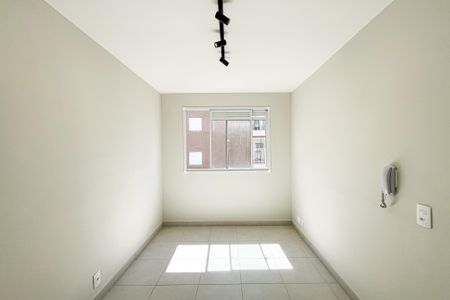 Sala de apartamento à venda com 2 quartos, 35m² em Parque Industrial Tomas Edson, São Paulo