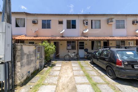 Casa para alugar com 52m², 2 quartos e 1 vaga Casa para alugar com 52m², 2 quartos e 1 vagaFachada