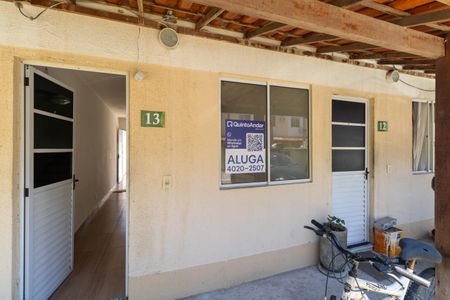 Casa para alugar com 52m², 2 quartos e 1 vaga Casa para alugar com 52m², 2 quartos e 1 vagaPlaquinha