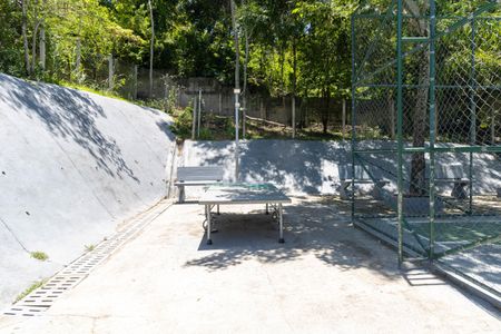 Casa para alugar com 52m², 2 quartos e 1 vaga Casa para alugar com 52m², 2 quartos e 1 vagaÁrea comum - Playground