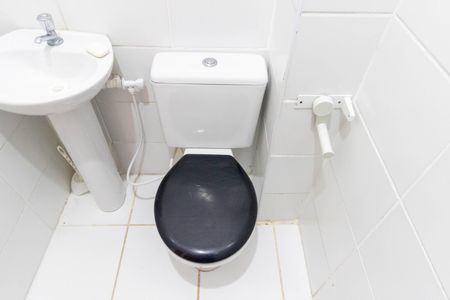 Casa para alugar com 52m², 2 quartos e 1 vaga Casa para alugar com 52m², 2 quartos e 1 vagaBanheiro