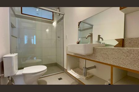 Apartamento para alugar com 100m², 2 quartos e 1 vaga Apartamento para alugar com 100m², 2 quartos e 1 vagaBanheiro