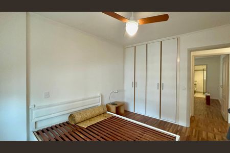 Apartamento para alugar com 100m², 2 quartos e 1 vaga Apartamento para alugar com 100m², 2 quartos e 1 vagaQuarto