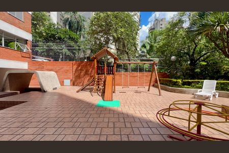 Apartamento para alugar com 100m², 2 quartos e 1 vaga Apartamento para alugar com 100m², 2 quartos e 1 vagaPlayground