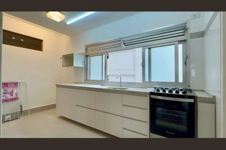 Apartamento para alugar com 100m², 2 quartos e 1 vaga Apartamento para alugar com 100m², 2 quartos e 1 vagaCozinha