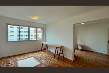 Apartamento para alugar com 100m², 2 quartos e 1 vaga Apartamento para alugar com 100m², 2 quartos e 1 vagaSala