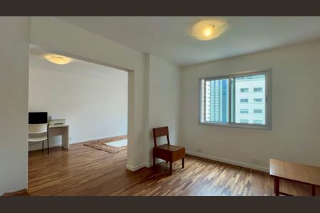 Apartamento para alugar com 100m², 2 quartos e 1 vaga Apartamento para alugar com 100m², 2 quartos e 1 vagaSala de TV