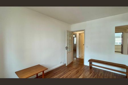 Apartamento para alugar com 100m², 2 quartos e 1 vaga Apartamento para alugar com 100m², 2 quartos e 1 vagaSala de TV