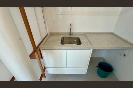 Apartamento para alugar com 100m², 2 quartos e 1 vaga Apartamento para alugar com 100m², 2 quartos e 1 vagaÁrea de Serviço