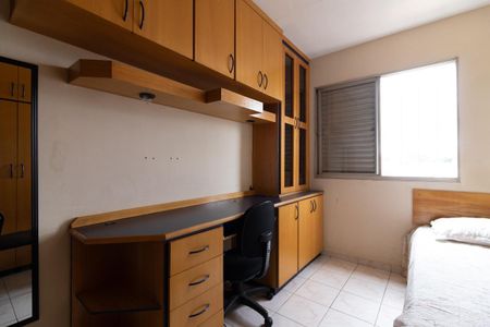 Quarto 1 de apartamento à venda com 2 quartos, 55m² em Vila Constanca, São Paulo