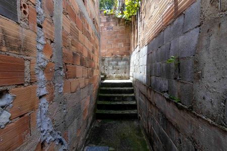 Casa para alugar com 40m², 1 quarto e sem vagaEntrada