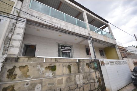 Casa para alugar com 80m², 4 quartos e 2 vagasFachada