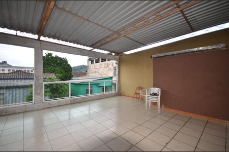 Casa para alugar com 80m², 4 quartos e 2 vagasTerraço /churrasqueira