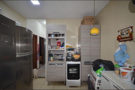 Casa para alugar com 80m², 4 quartos e 2 vagasCozinha